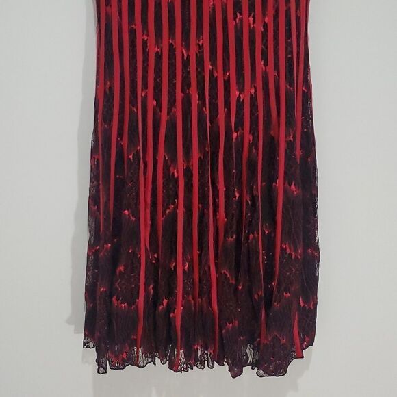 MELANIE Lyne Medium Red And Black Striped Sleeveless Dress - Picture 3 of 7